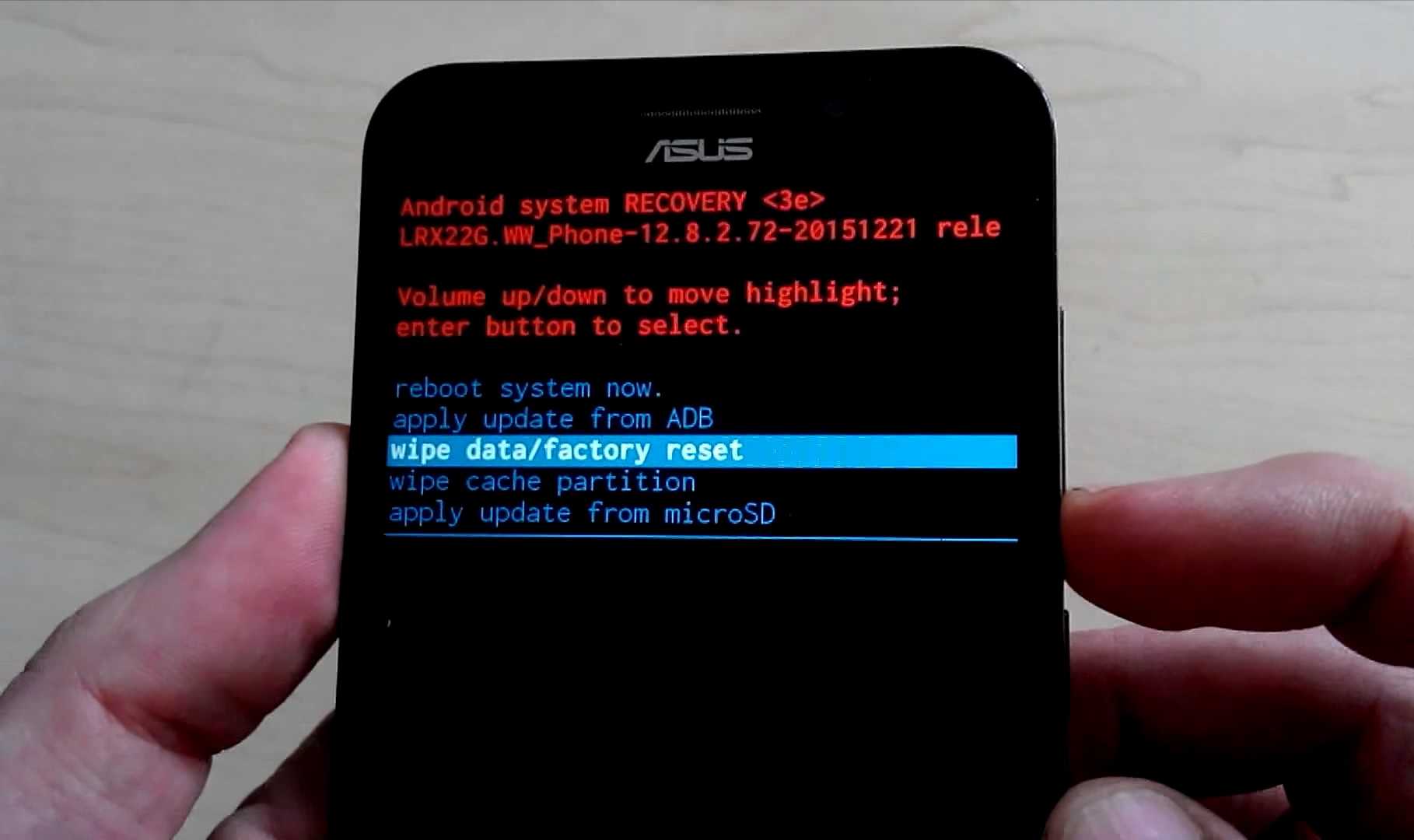Устройство android постоянно перезагружается или в его работе возникают сбои